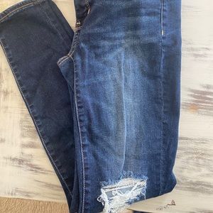 American Eagle distressed jeans